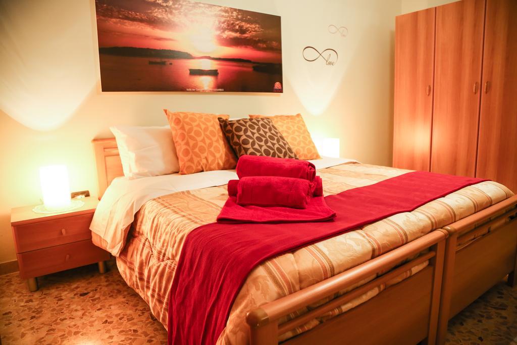 レッチェCasa Sant'Oronzoアパートメント エクステリア 写真
