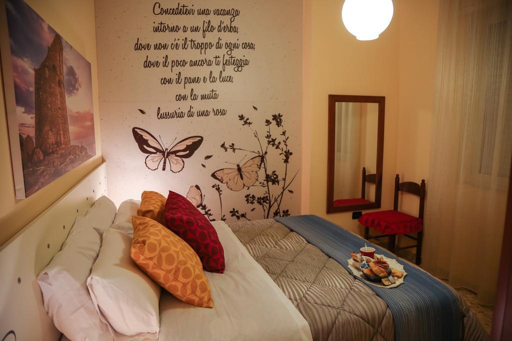 レッチェCasa Sant'Oronzoアパートメント エクステリア 写真